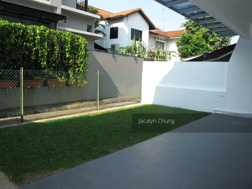 Pasir Panjang Road (D5), Terrace #124675852
